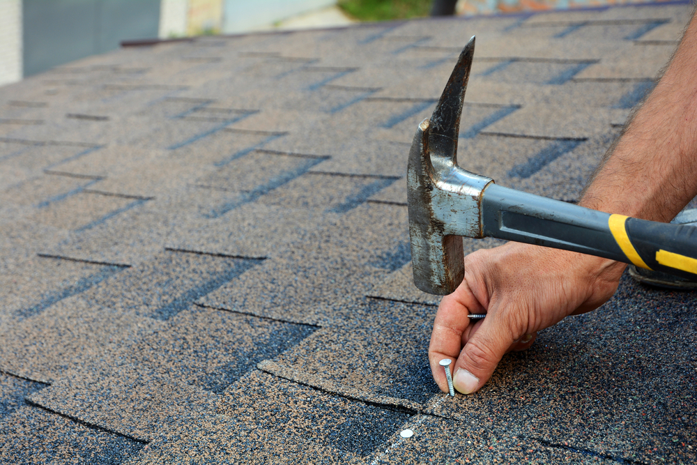 Telltale Signs Your Roof Needs to be Fixed or Replaced